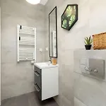 Cozy Torunska With Parking In By Renters *