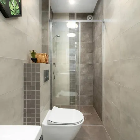 Apartment Cozy Torunska With Parking In By Renters Pobierowo