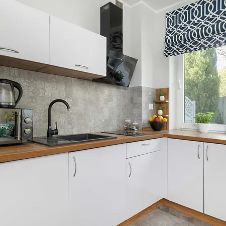 Cozy Torunska With Parking In By Renters *