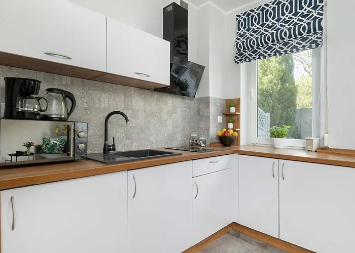 Cozy Torunska With Parking In By Renters *