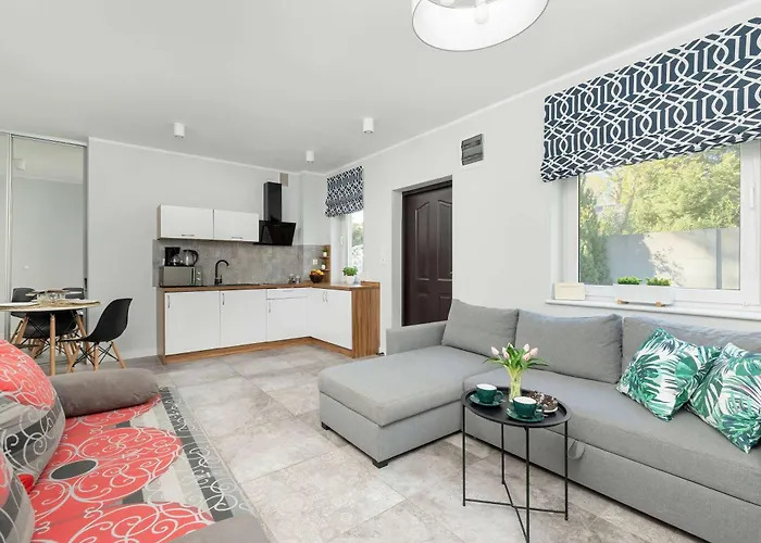 Apartamento Cozy Torunska With Parking In By Renters Pobierowo