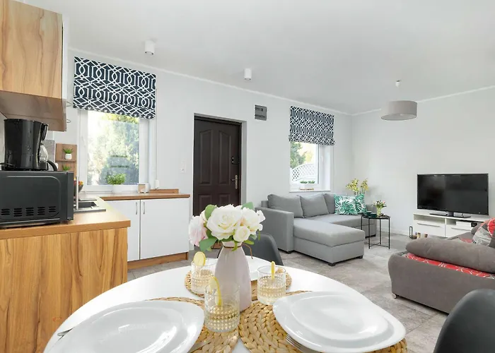 Cozy Torunska With Parking In By Renters *