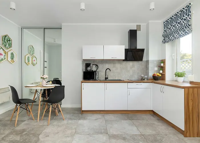 Cozy Torunska With Parking In By Renters * Pobierowo